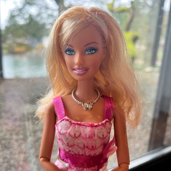 Barbie Doll 2009 Barbie Fashionistas Girly - Picture 2 of 9